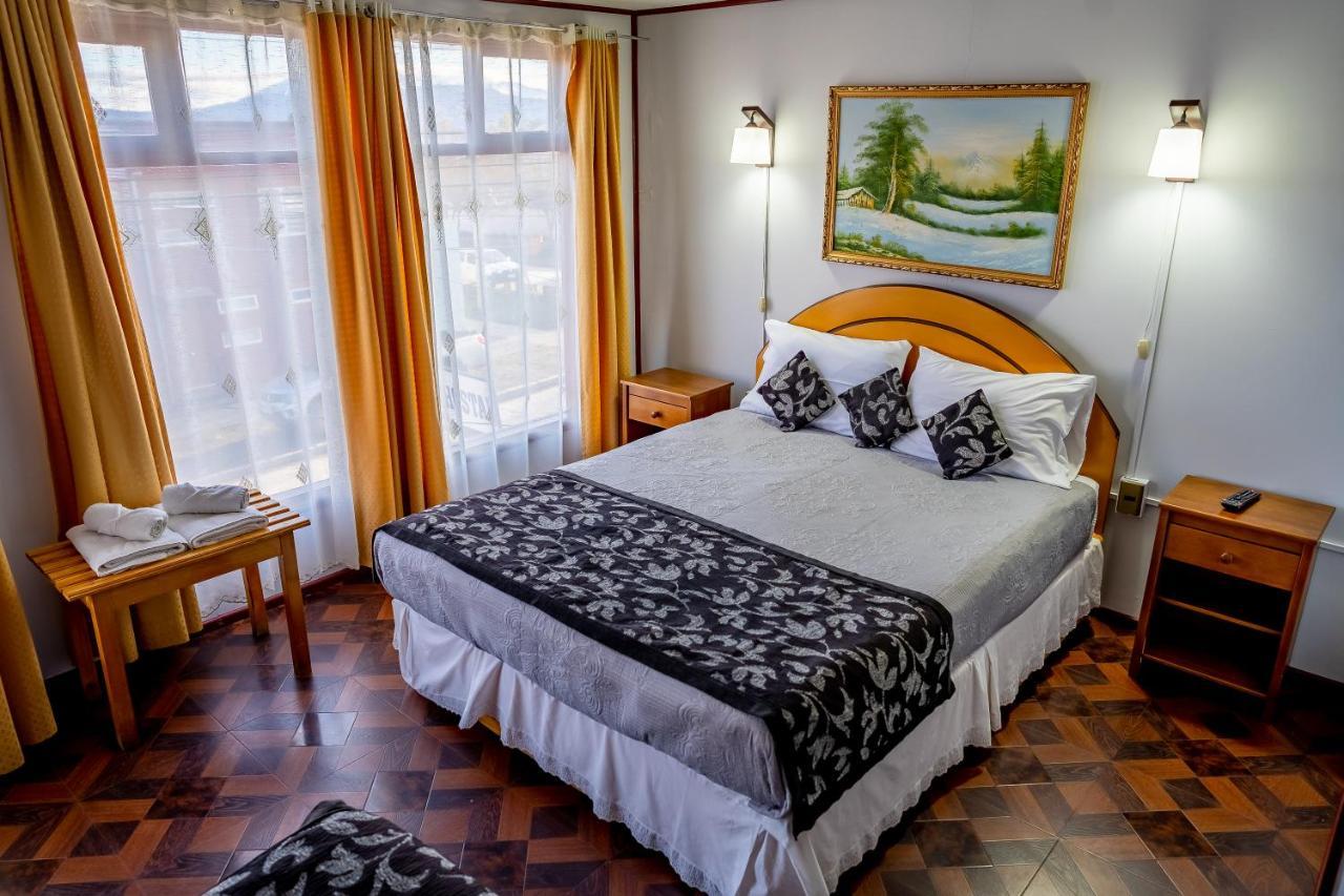 Hostal Alcazar Puerto Natales Eksteriør billede