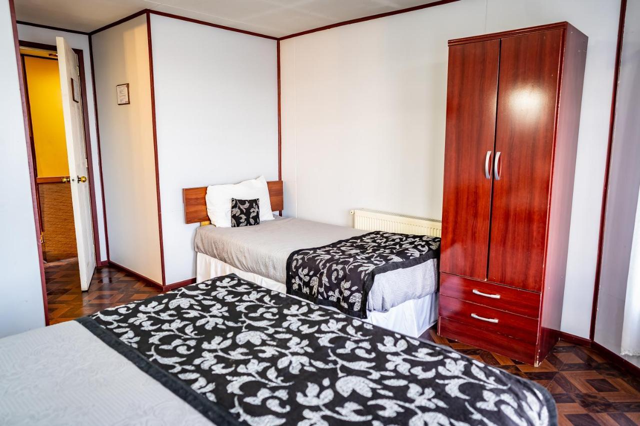 Hostal Alcazar Puerto Natales Eksteriør billede