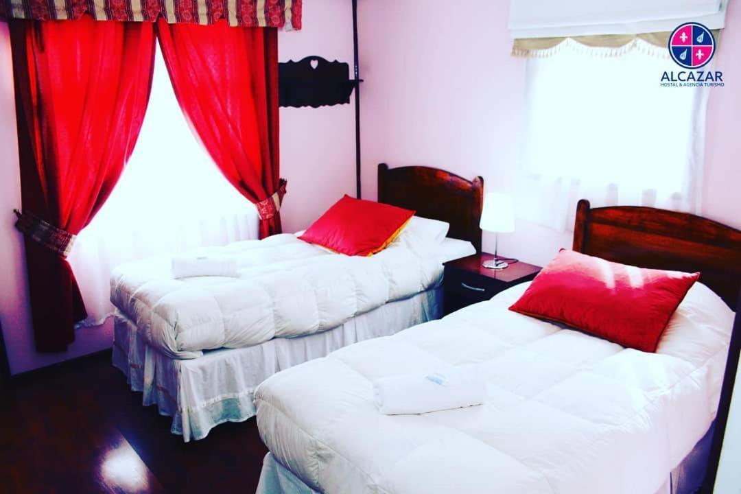 Hostal Alcazar Puerto Natales Eksteriør billede