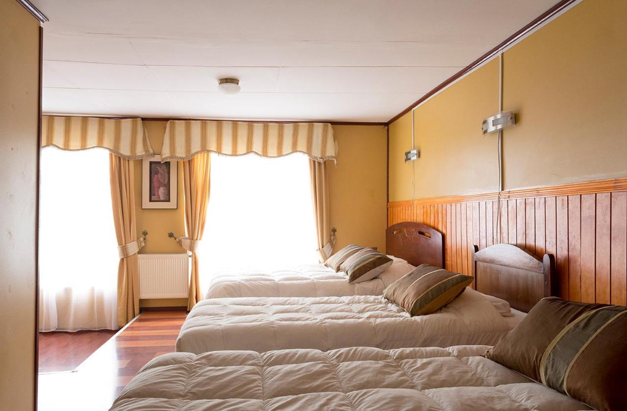 Hostal Alcazar Puerto Natales Eksteriør billede