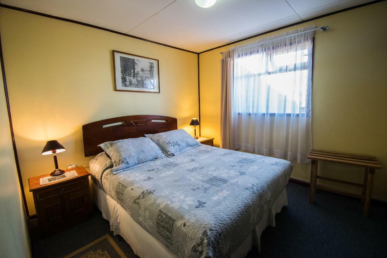Hostal Alcazar Puerto Natales Eksteriør billede