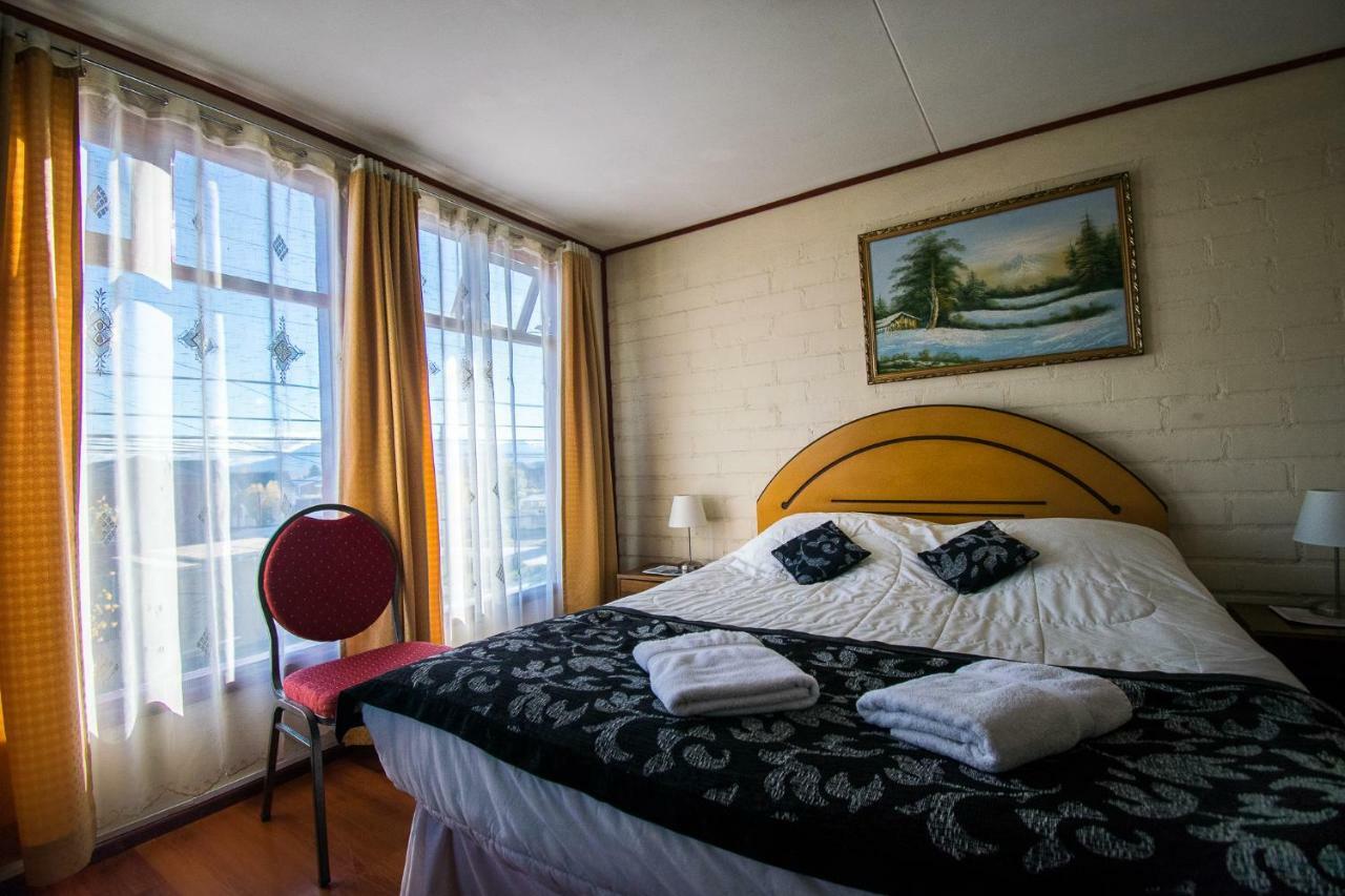 Hostal Alcazar Puerto Natales Eksteriør billede