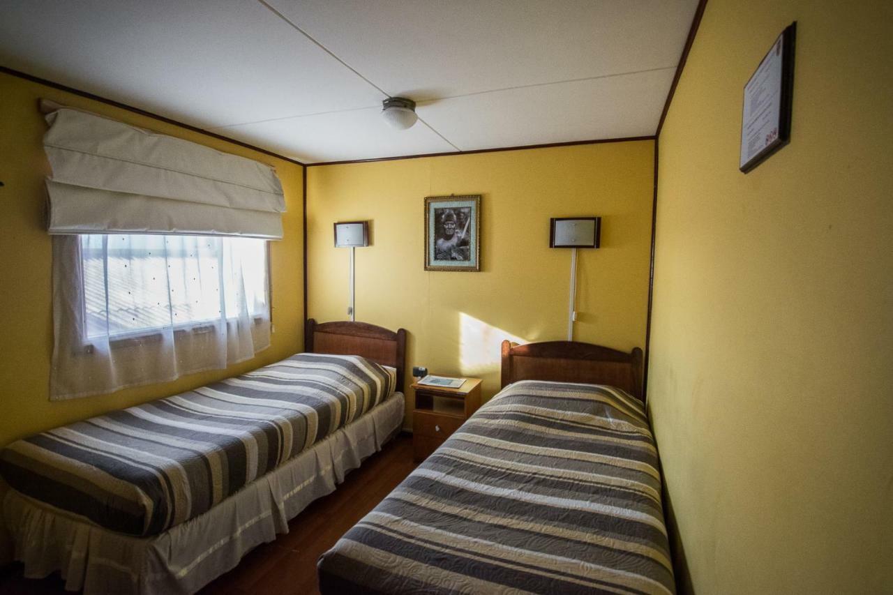 Hostal Alcazar Puerto Natales Eksteriør billede