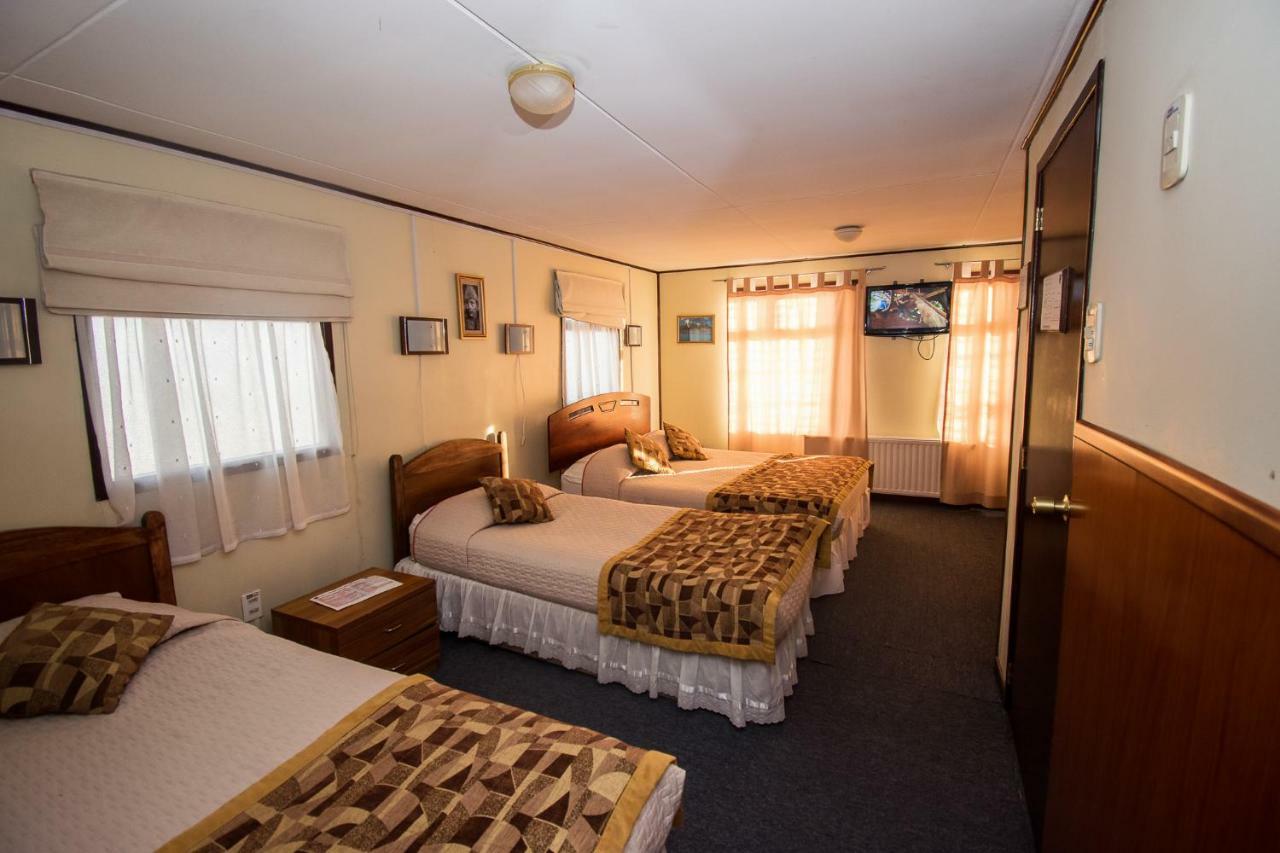 Hostal Alcazar Puerto Natales Eksteriør billede