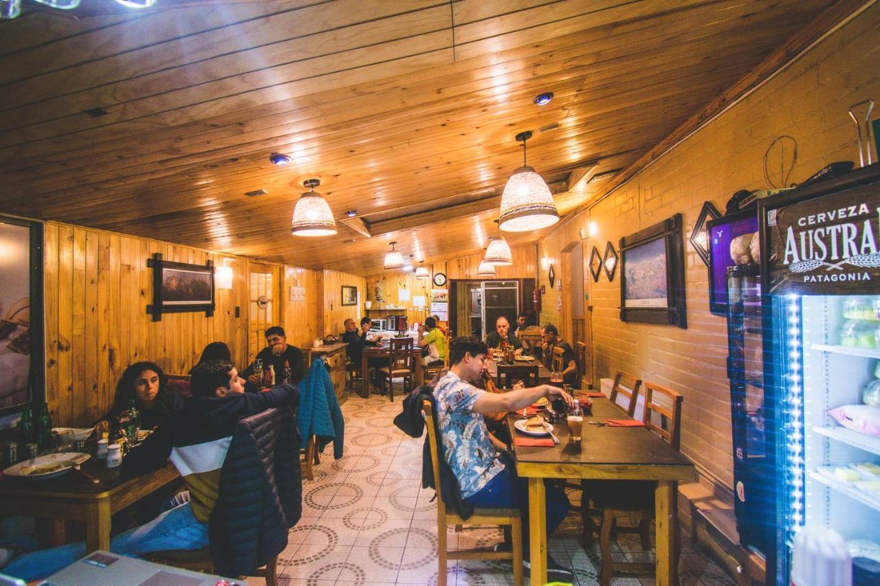 Hostal Alcazar Puerto Natales Eksteriør billede